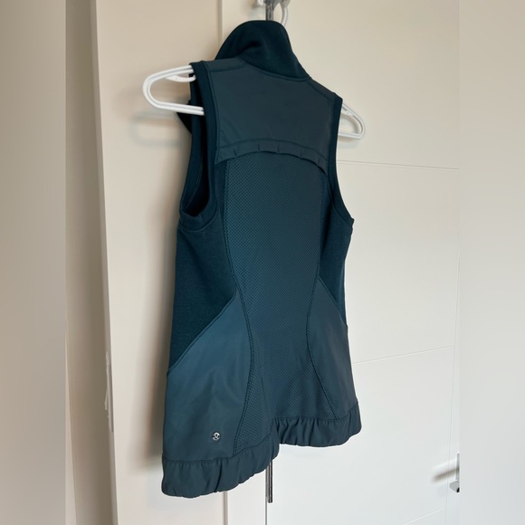Reflective Lululemon Vest Size 4 - Picture 10 of 10